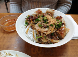 Dong Huong food