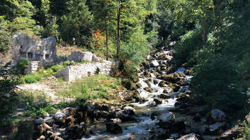 La Cascade à La Frasnée Jura food