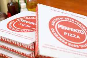 Perfekto Pizza food