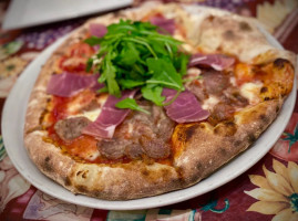 Pizzeria Rustica food