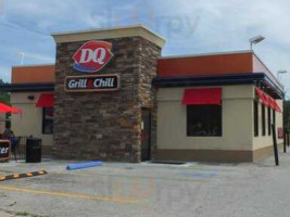 Dairy Queen Grill Chill outside