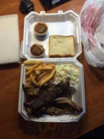 Spencer B's Bbq food