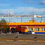 Los Camioneros outside