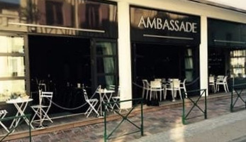 L'ambassade inside