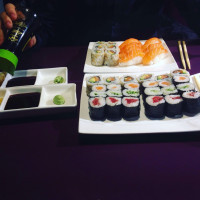 Sushi Show food