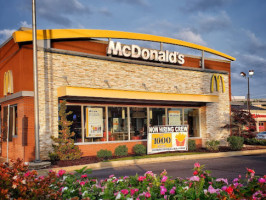 Mcdonald's outside