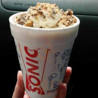 Sonic Drive-in outside