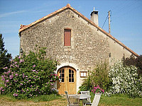 Ferme-Auberge de Jassenove inside