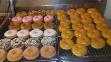 Yummi Donuts food