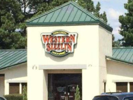 Western Sizzlin Steak More outside