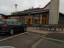 Mcdonald's outside