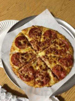 Magoo's Pizza food