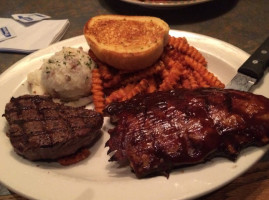 Ground Round Grill food