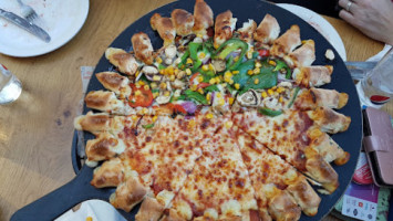 Pizza Hut food