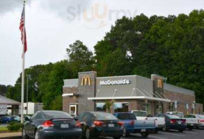 Mcdonald's outside