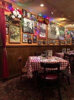 Buca Di Beppo food