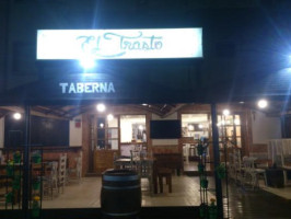 El Trasto Taberna inside