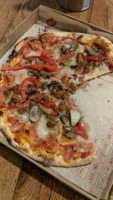 Mod Pizza food