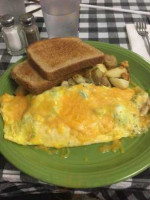 Renee's Cafe food