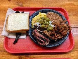 Lum's Bbq food