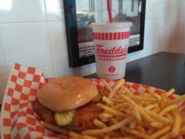 Freddy's Frozen Custard Steakburgers food