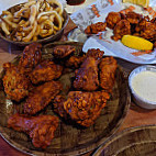 Hooters Joliet food