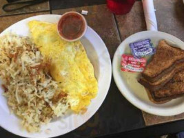 Western Sky's Family Diner food