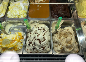 Gelato Pazzo food