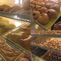 Gonzalez Bakery food