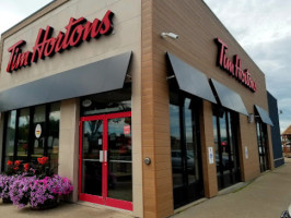 Tim Hortons outside