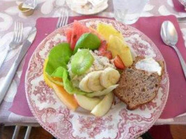 Lavender 'n Lace Tearoom food