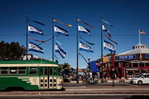 Pier Market Seafood Restaurant - Pier 39 SF outside