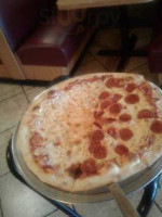 Roma's Pizza food