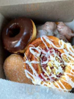 Pearson's Bordertown Bakery food