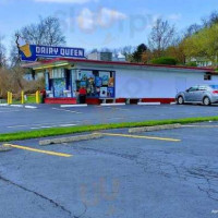 Dairy Queen (treat) outside