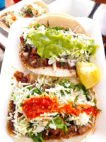 Tacos El Muñeco food