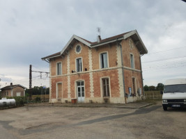 Café De La Gare food