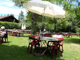 Le Relais De La Chevrette food