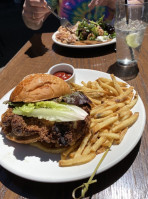 Golden Gate Saloon inside