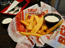 Red Robin Gourmet Burgers And Brews food