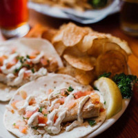 Fiddler's Crab House And Oyster food