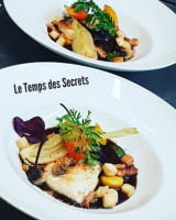 Le Temps Des Secrets food