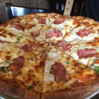 1000 Islands Restaurant & Pizzeria food