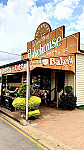 Blackbutt Woodfired Bakery outside