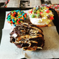 Donut Palace food