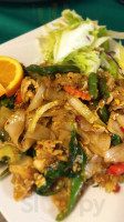 Bai Bua Thai Kitchen food