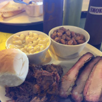 Main Street Bbq food