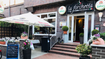 La Forchetta outside