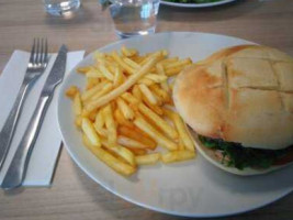 Le Cafe Gourmand food