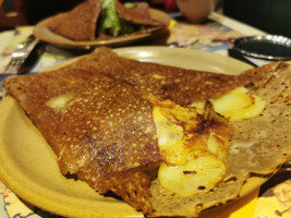 A La Coiffe Bretonne food